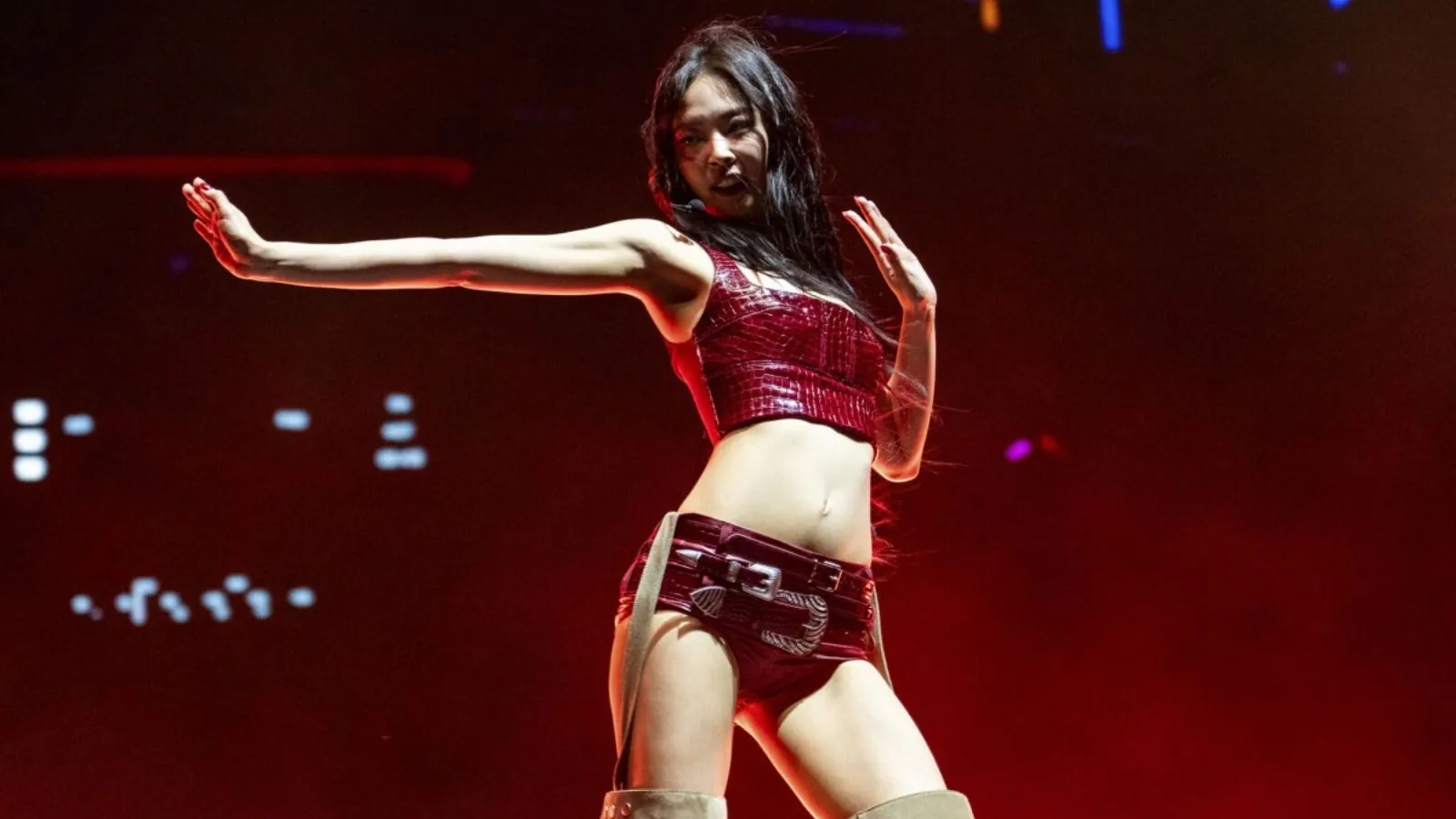 Jennie de BLACKPINK logra romper récord de K-Pop en el Billboard Hot 100 con su canción 'Dracula' Jennie de BLACKPINK logra romper récord de K-Pop en el Billboard Hot 100 con su canción 'Dracula'