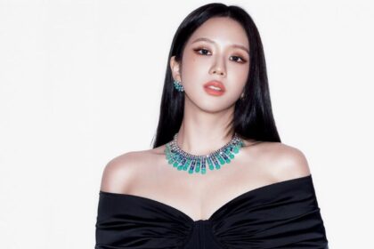 Jisoo de BLACKPINK encabeza las listas semanales de Hanteo con Jisoo de BLACKPINK encabeza las listas semanales de Hanteo con CLICK