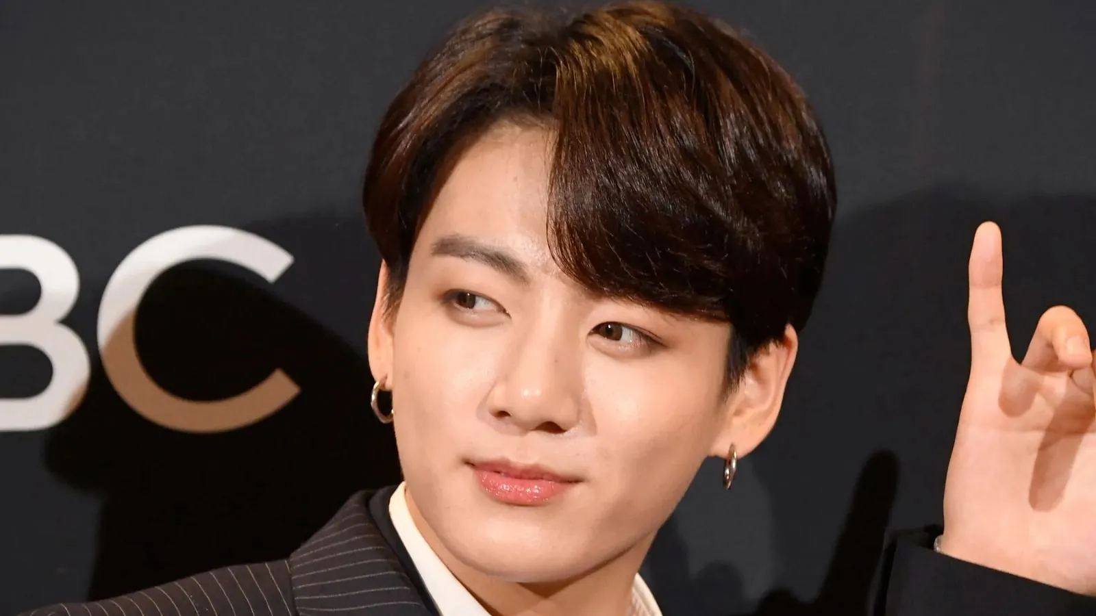 Jungkook de BTS alcanza un nuevo hito en Spotify con 'Still With You' Jungkook de BTS alcanza un nuevo hito en Spotify con 'Still With You'