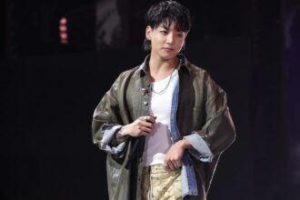 Jungkook de BTS sorprende al ARMY al mostrar su enorme bolsa de vitaminas Jungkook de BTS sorprende al ARMY al mostrar su enorme bolsa de vitaminas